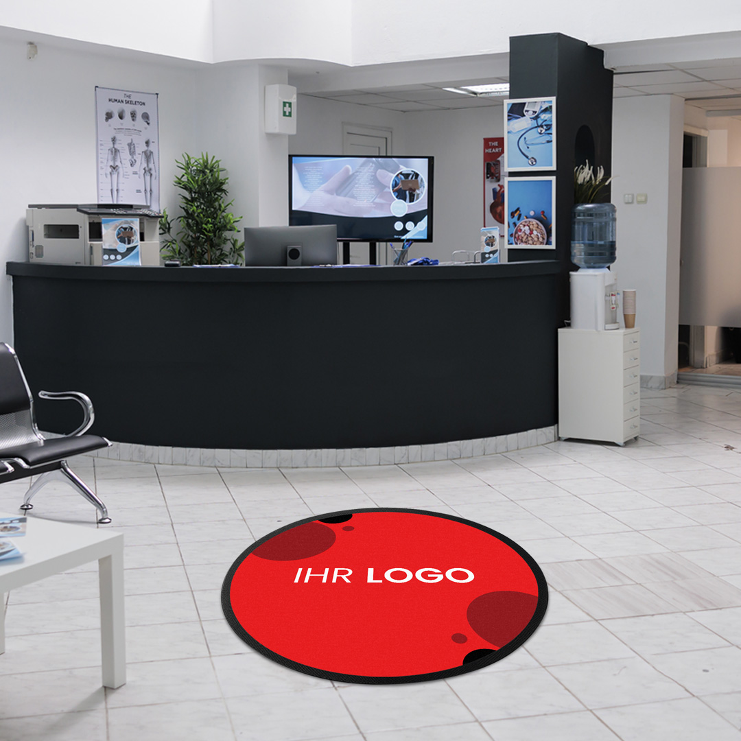 fussmatte-rot-2-mit-logo-beispiel